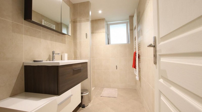 maison jaureguy salle de douche beyrie