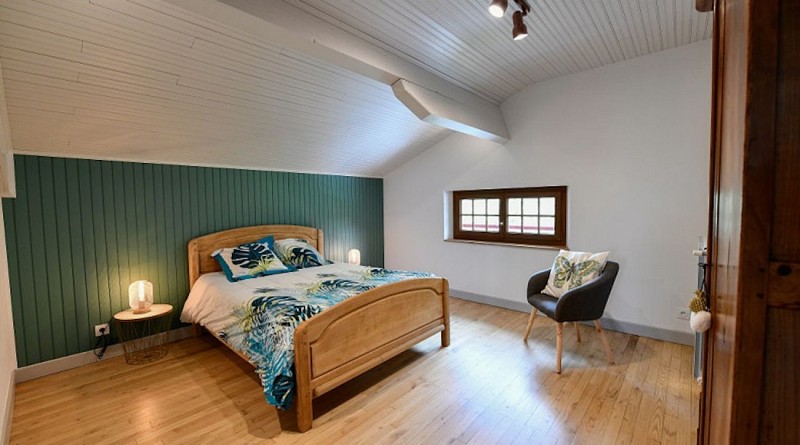 maison eyherart chambre lit double vert eau ascarat