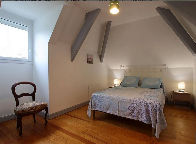 Meublé Laulhé - Poey de Lescar - chambre parents