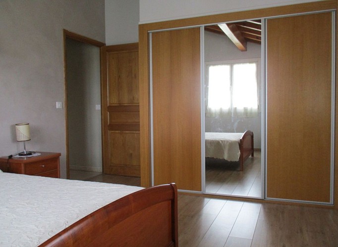 miura_chambre_meuble_urr