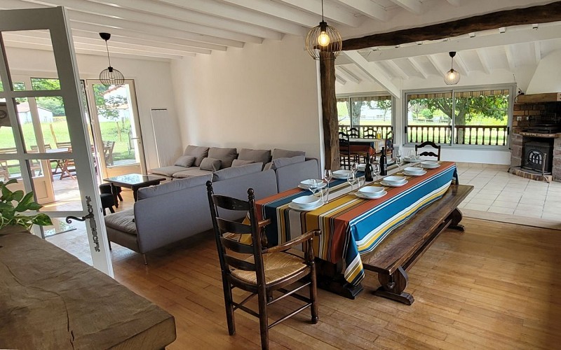 Saint-jean-le-vieux-olhargia-ref-G131179. 1440x900