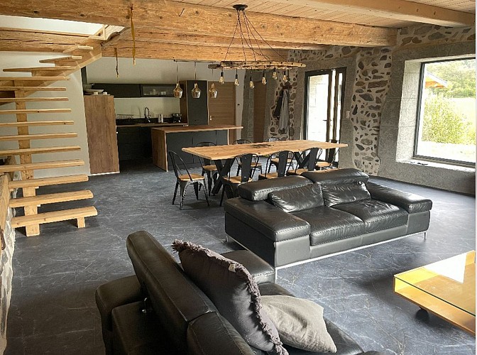 La Bourdette - Salle de vie