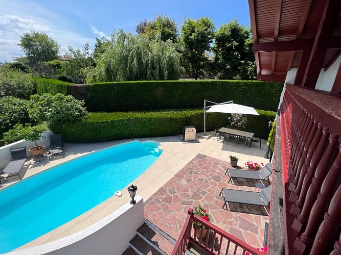 flatres_piscine_meublé_urr