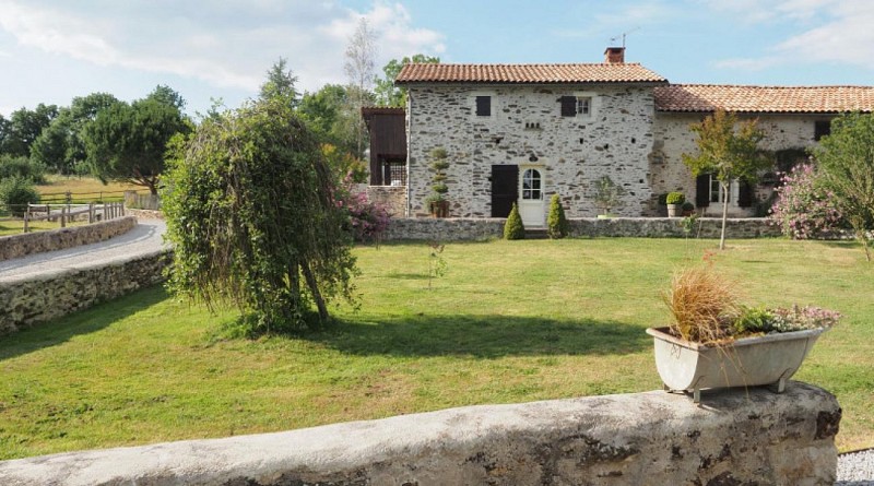 Gite La Berlière à Saint-Pardoux-Soutiers