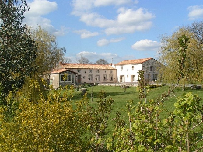 Gîte d'Albert à Saint-Aubin-le-Cloud