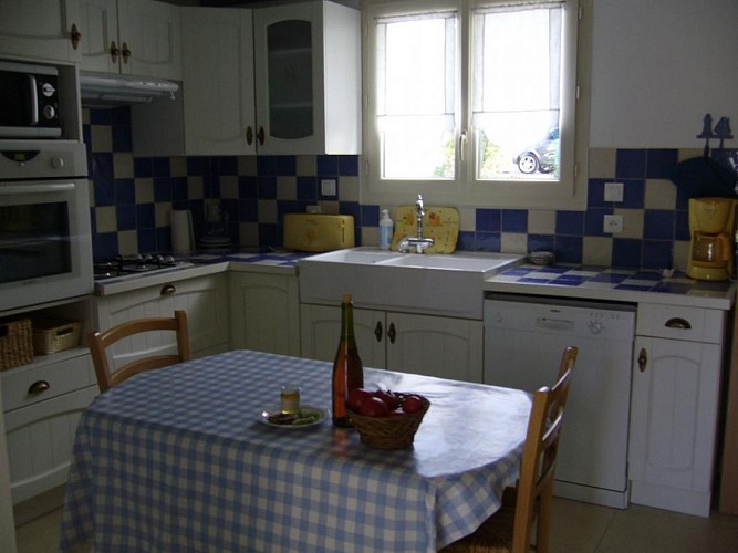 408004-5_818_2c353ce44be9f48cefbf902f68c68964