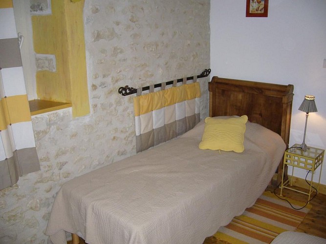 408004-6_818_8d30a1e796286a27a04fcb7bf020bb7c