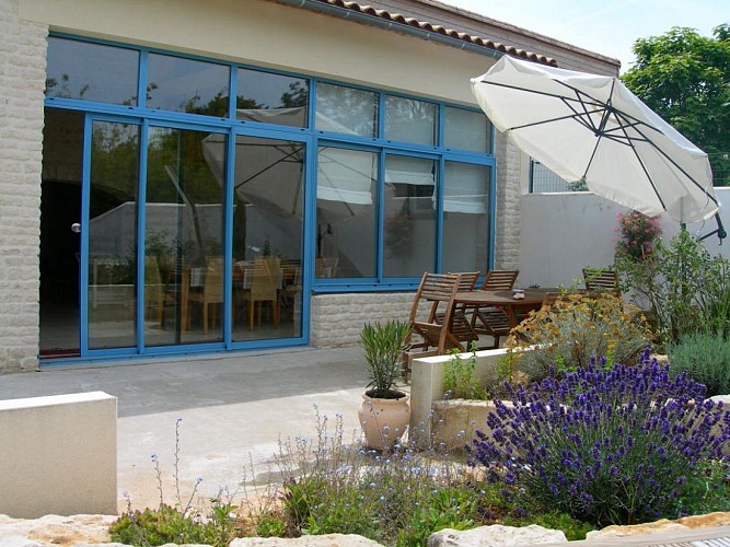 408004-2_818_8c49b2c19a59b861eb2c68ab8b897ce7