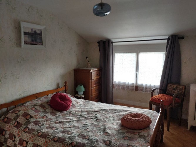 Chambre 2 à l'étage