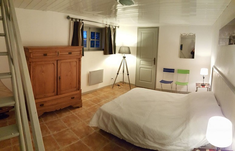 clesse-gite-du-pecheur-chambre.jpg_3