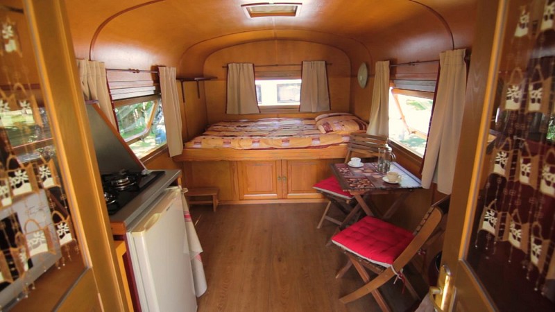 La roulotte Bohème du camping "Le Lidon" à Saint-Hilaire-la-Palud