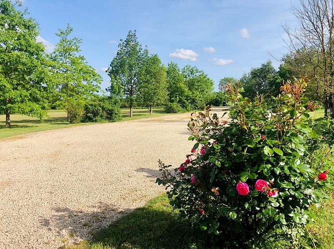 bressuire-les-granges-de-la-belle-etoile-exterieur