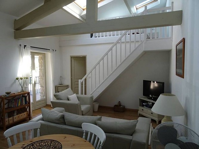 Meuble petite maison bleue Bluh Noize plaine et vallees Thouarsais Deux Sevres