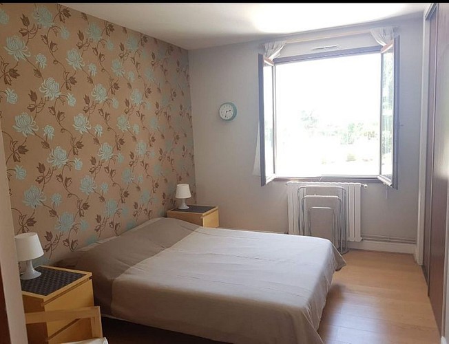 Chambre-4-Meuble-de-Tourisme-Hilton-St-Jouin-de-Marnes---Hilton