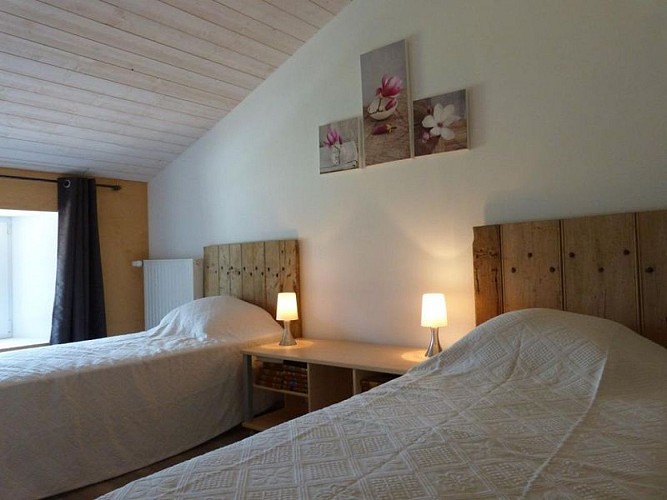 Chambre-2---L-etable-du-logis-des-Baillargeres-Coulonges-Thouarsais