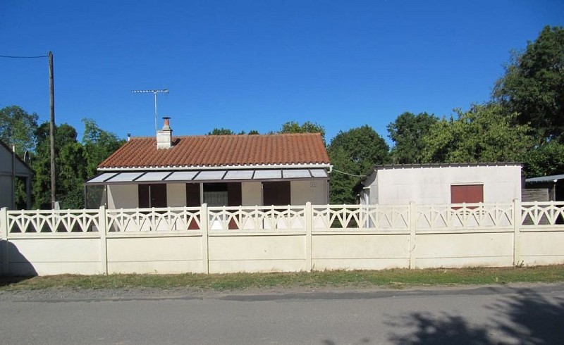 Exterieur meublé La Maison du pêcheur Davy St Martin de Sanzay Thouarsais