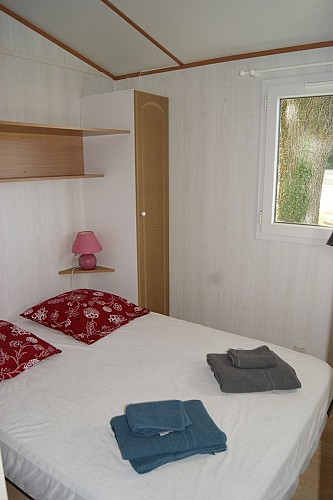 moutiers-sous-chantemerle-domaine-des-sablieres-chalet-bleu-chambre2