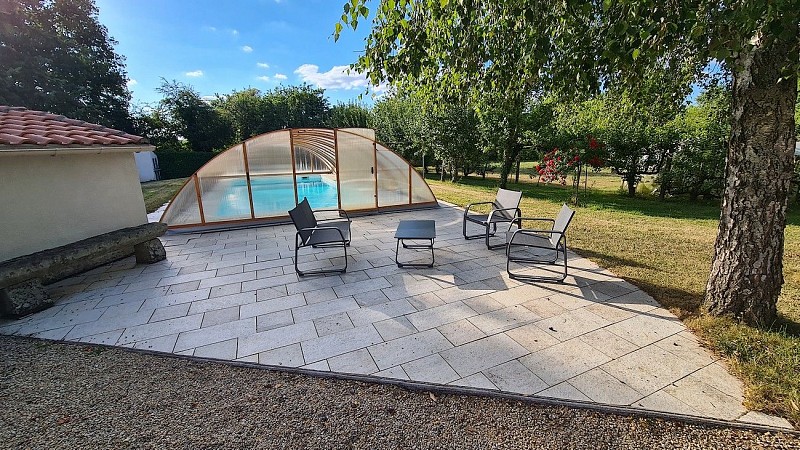 cirieres-gite-echappee-zen-piscine1