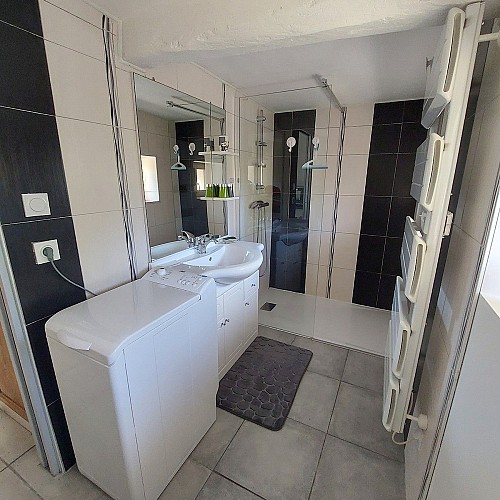 cirieres-gite-echappee-zen-sdb