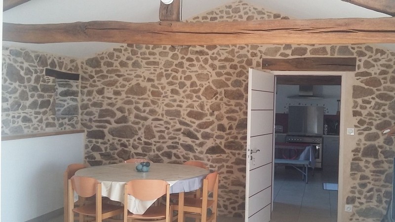 cerizay-gite-verolive-salle-a-manger