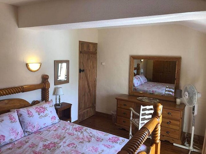 Meuble tourisme Mc Leavy Argenton eglise Thouars Thouarsais Deux Sevres