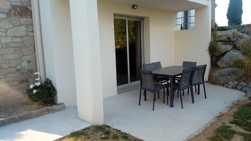 loublande-gite-la-croisee-des-chemins-terrasse