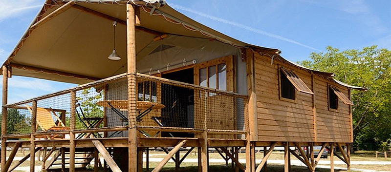 st-pierre-des-echaubrognes-domaine-chantoiseau-cabane-cap-town