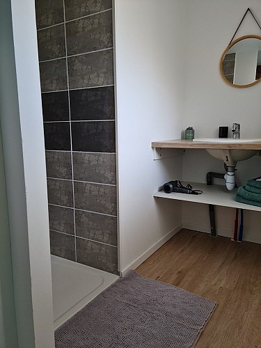 cerizay-gite-reves-bleus-douche