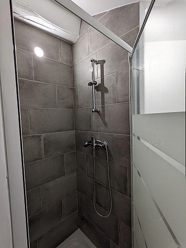 bressuire-gite-alouette-appt1-salle-de-bain