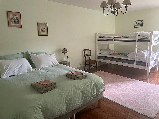 mauleon-gite-le-bois-fichet-chambre1