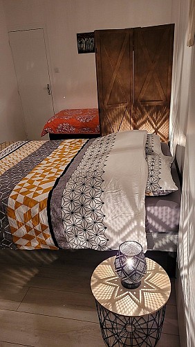 st-aubin-du-plain-gite-le-petit-doue-chambre