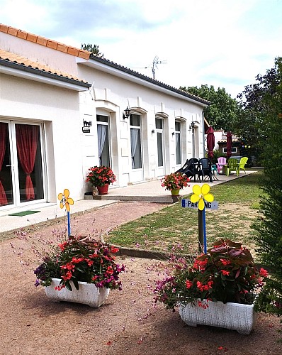 Meuble abri gite Fontaine Thouars Thouarsais Deux Sevres