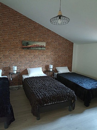 la-petite-boissiere-gite-les-roussieres-le-pivert-chambre2