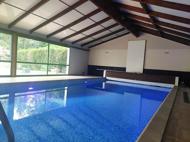 nueil-les-aubiers-gite-le-45-tours-piscine-bis