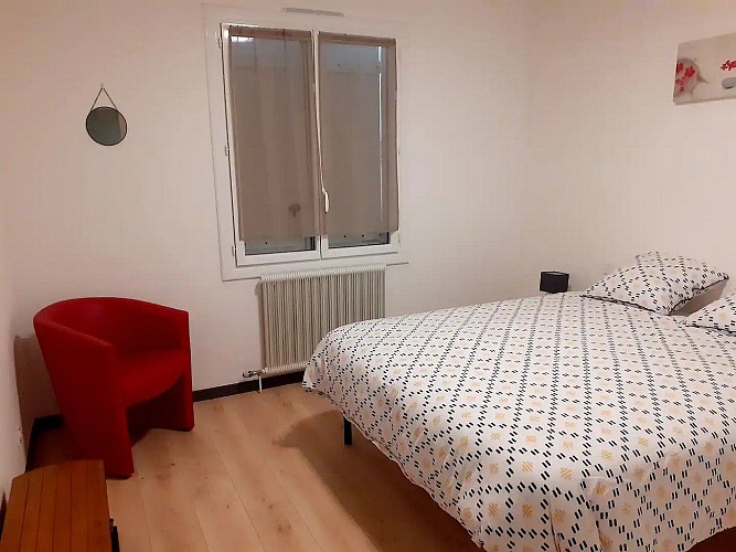 ceizay-gite-au-petit-quebec-chambre1-bis