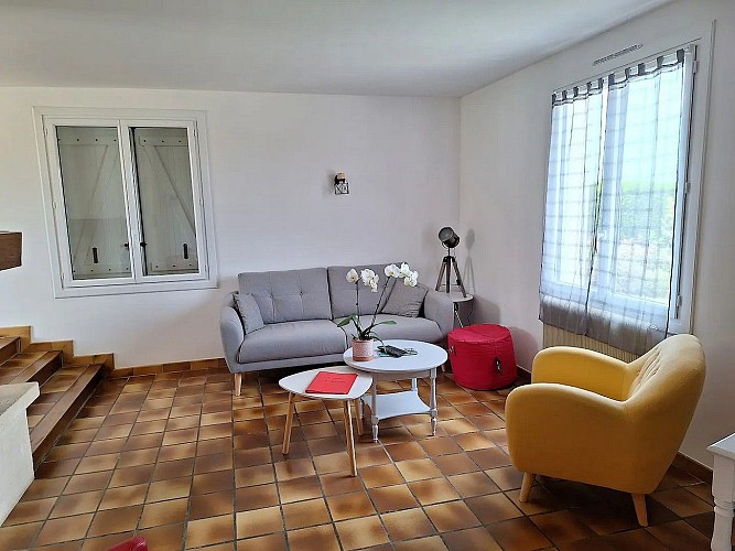 ceizay-gite-au-petit-quebec-salon