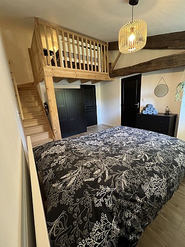 La chambre avec mezzanine