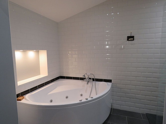 07_Domaine du Haut Vernay - Salle de bain