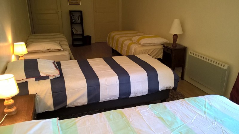 chambre à 4 lits_Les Marronniers_Bournand