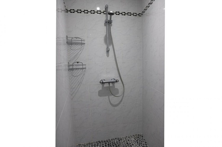 d51275a3-92f2-4ec2-a3df-c1527408824c