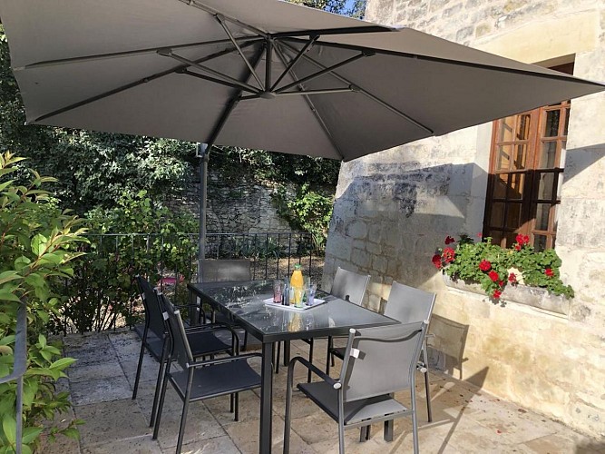 413850-9_86G773_7ba8de34db1410d9d9320fe872e6366f