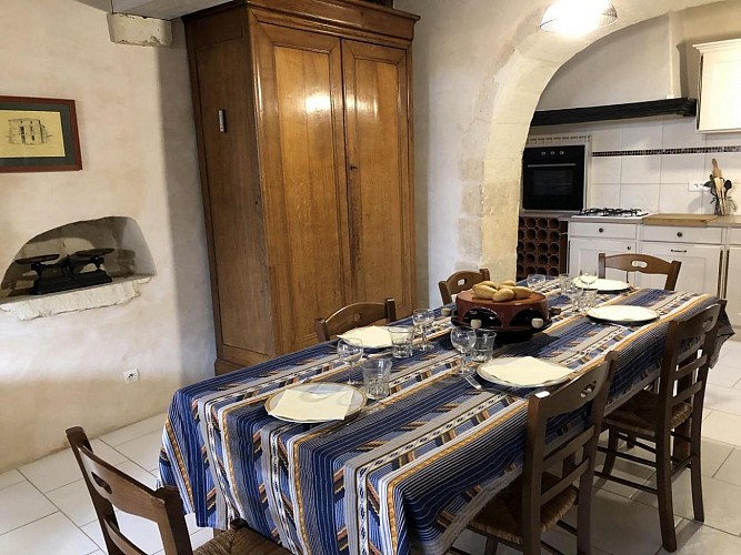 413850-2_86G773_2f8ea558d78e5e6737fa91da3fd22049