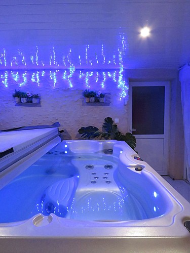 06-Jacuzzi-CocoonLove