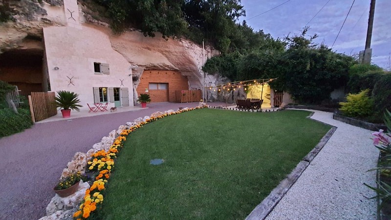 Le Troglo du Coteau, Jaunay-Marigny (1)