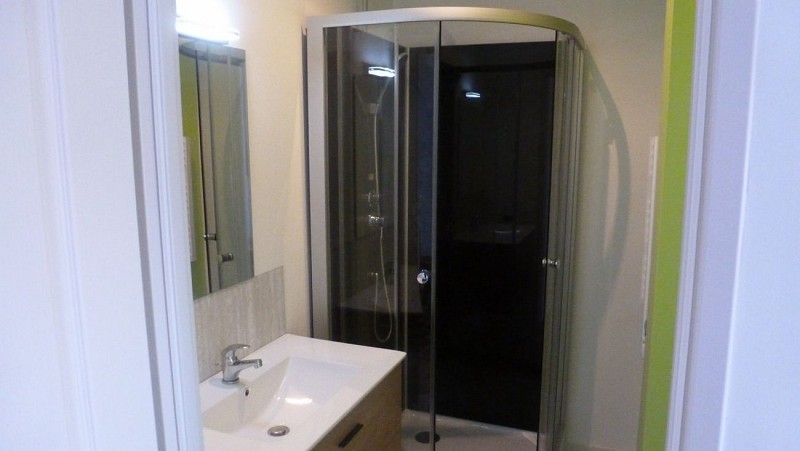 Salle de douche lavabo/WC