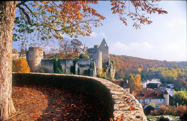 Panorama La Huche Corne. Vue sur le château