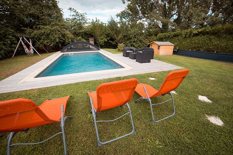 Piscine privatisable (en face du gîte)_10
