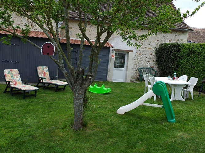 maison-de-vacances-coussay-les-bois-trichet-1