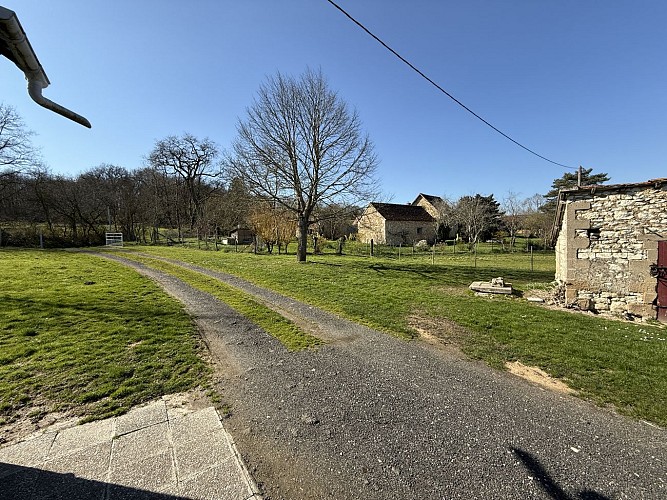 Large accès au gîte
