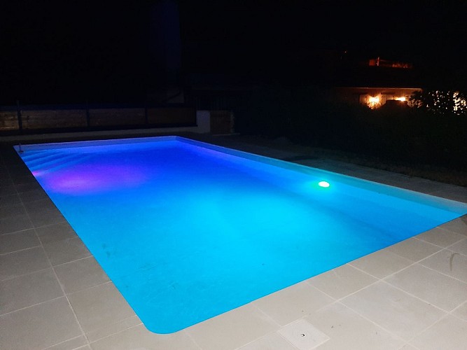 piscine nuit
